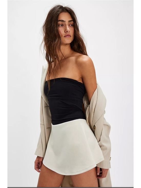 Geel Dresses & Skirts - NWT Geel Aria Micro Mini Skirt Stone Cream Small